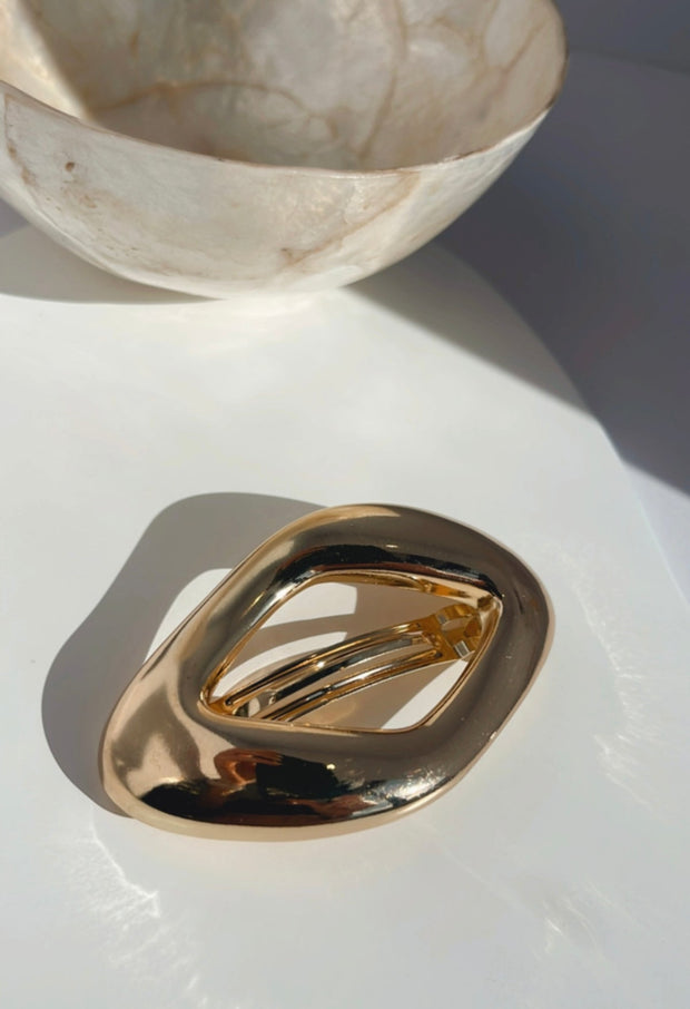 Presilha Oval Dourada