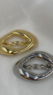 Presilha Oval Dourada